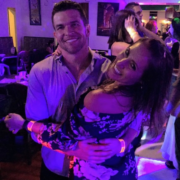 Meet your Posher, Derek - Picture 2 of 5